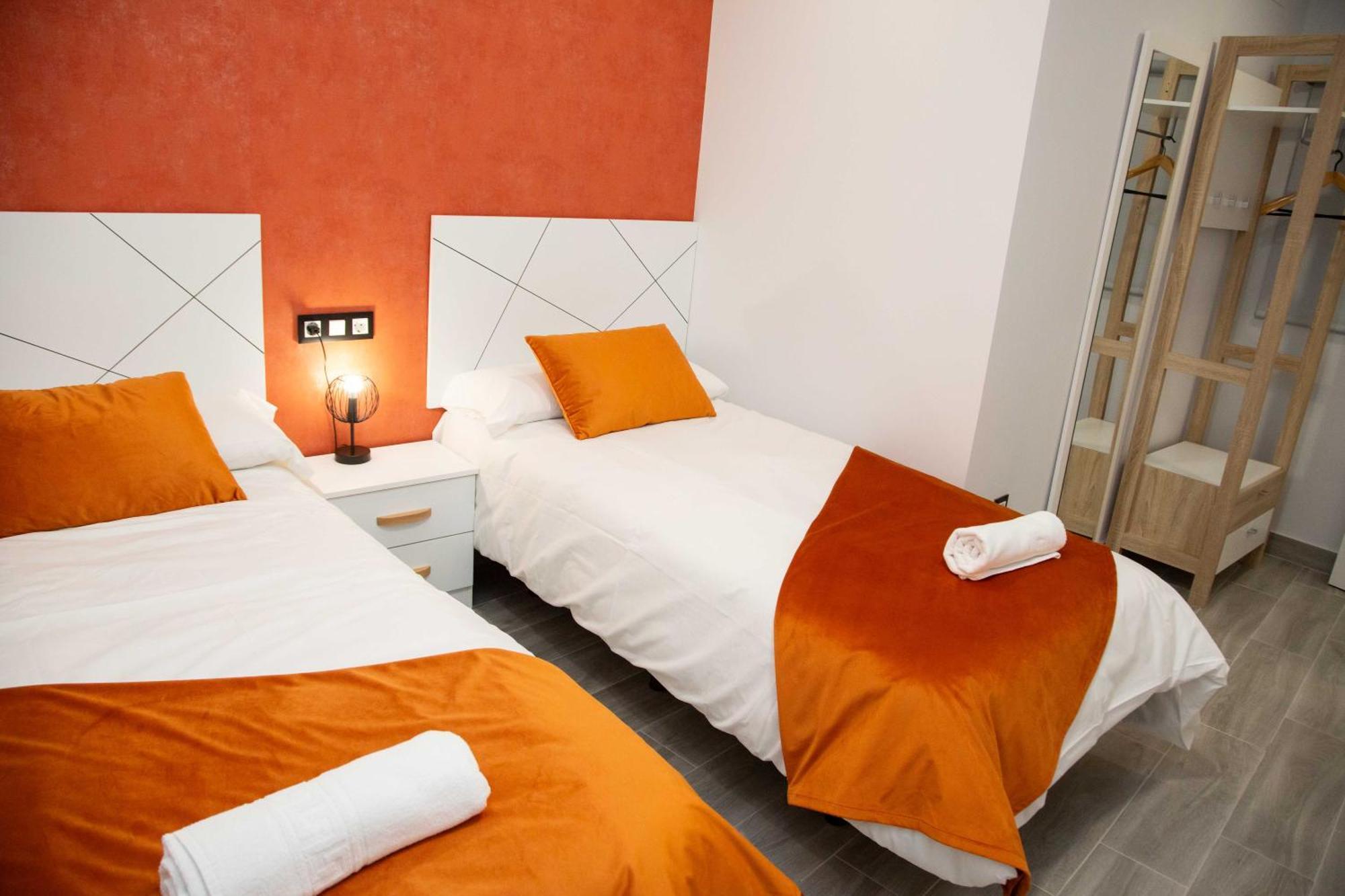 Pregonero Urban Suites - Naranja Сория Экстерьер фото